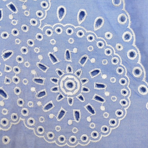 J. Crew Blue White Embroidered Eyelet Sleeveless Chambray Top Size 6 - Picture 10 of 15